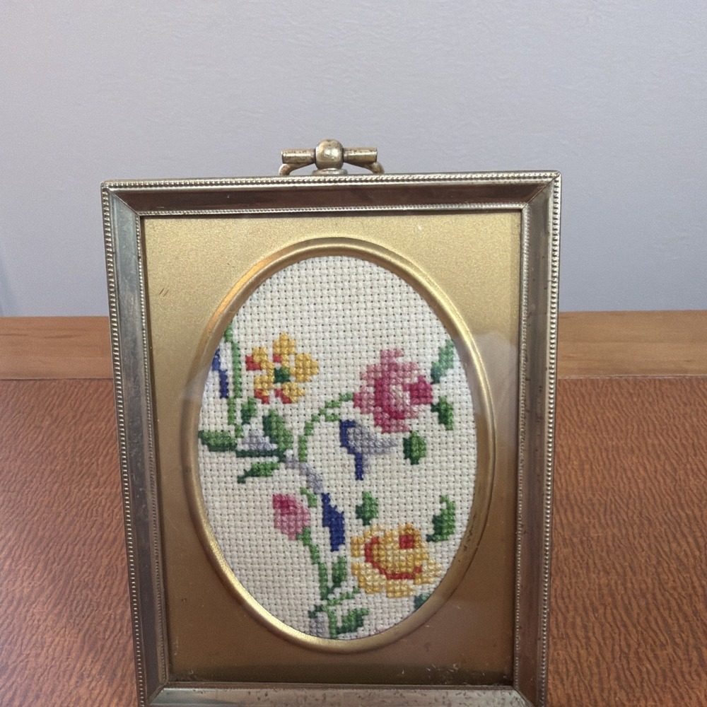 Handmade Cross Stitch Flowers In Gold Frame Oval Cutout 3.5x4.5 Free Standing
